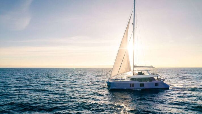 Catamaran de luxe avec équipage AGATA BLU