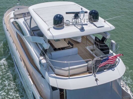 Yacht de luxe Helios