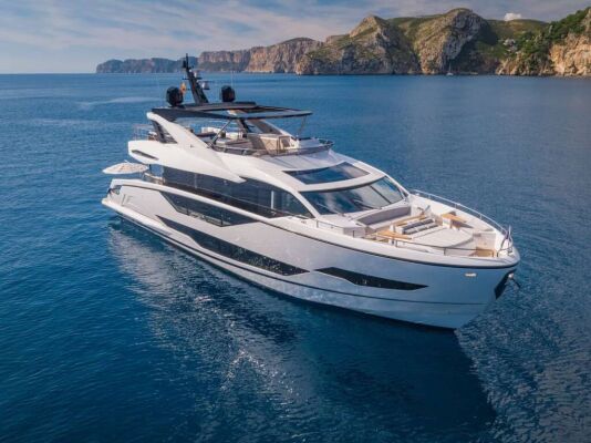 Yacht de luxe 1 LORENA