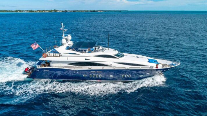 Yacht de luxe KEFI