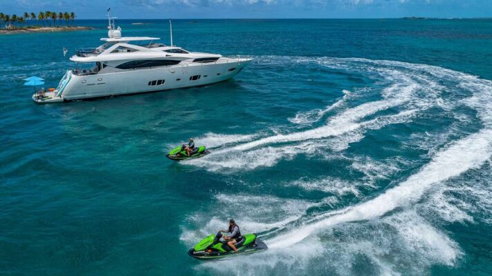 Luxus-Motoryacht EMRYS