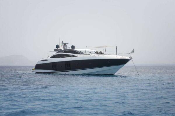 Luxury motor yacht Light Blue