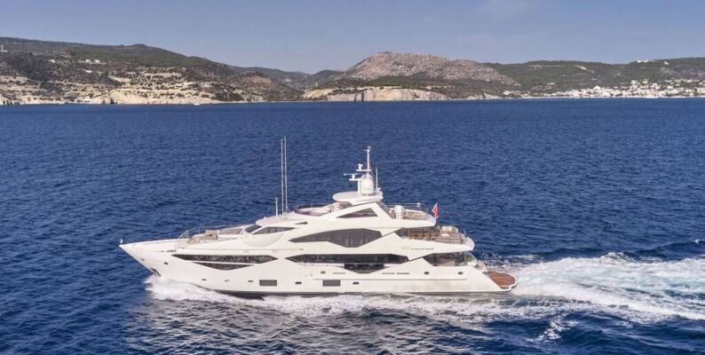 Yacht de luxe AQUA LIBRA