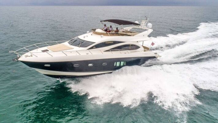 Luxury motor yacht Twins