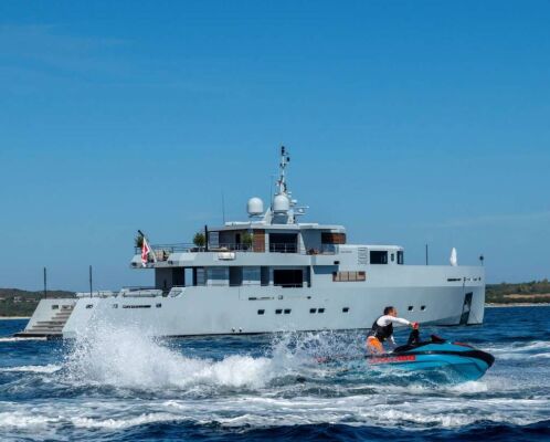 Luxury motor yacht CALADAN