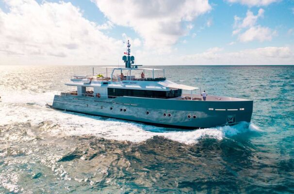 Luxury motor yacht ONLY NOW