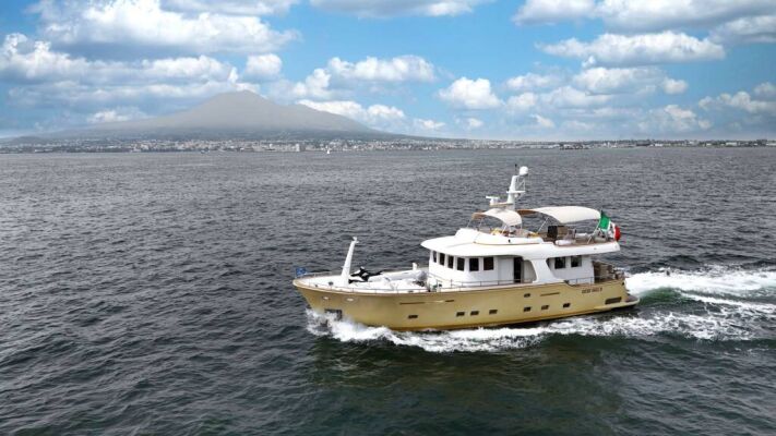 Yacht de luxe AZUR