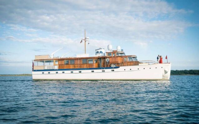 Yacht de luxe TIMELESS