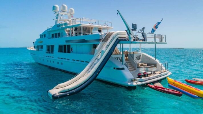 Luxury motor yacht STARSHIP