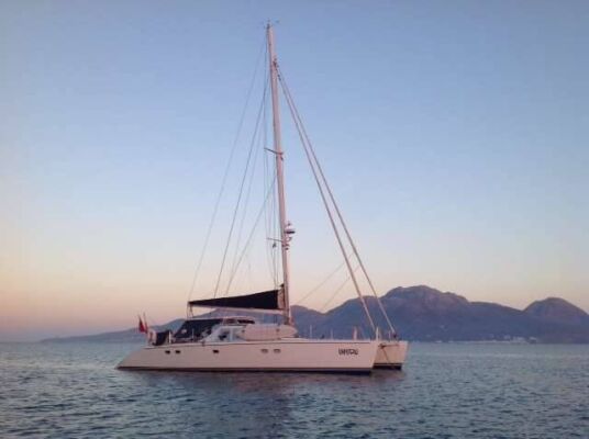 Luxury Crewed Catamaran UHURU