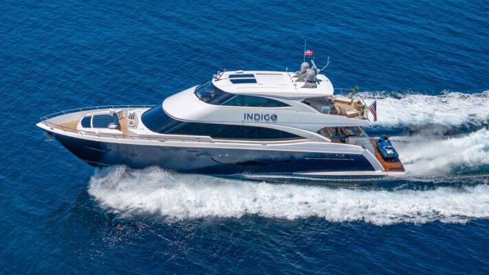 Luxus-Motoryacht INDIGO