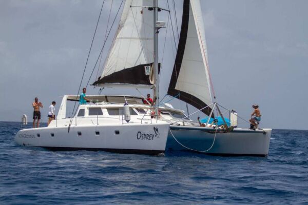 Luxury Crewed Catamaran VOYAGE 520