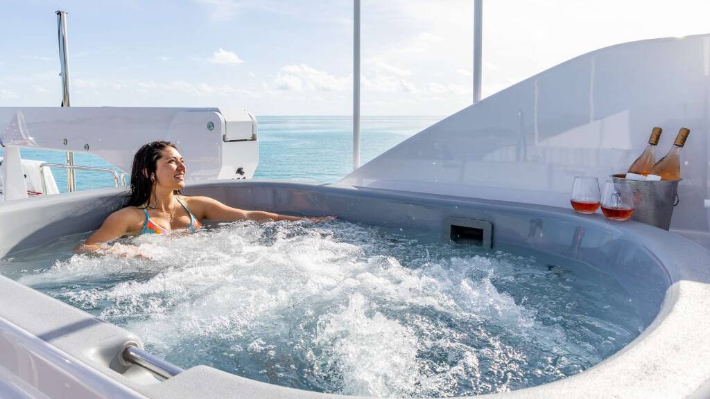 Luxury motor yacht NO SHORTCUTS