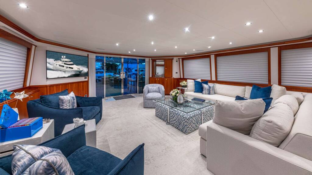 Luxury motor yacht NO SHORTCUTS