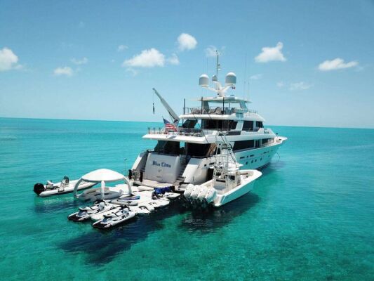 Luxury motor yacht BLUE TIME