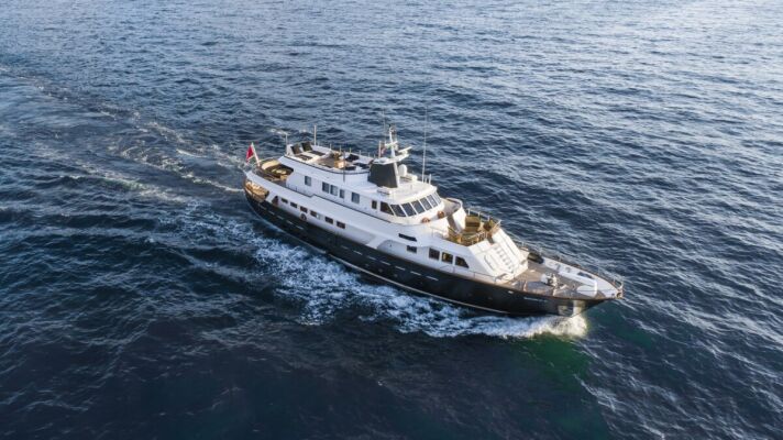 Luxury motor yacht Sounion II